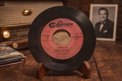 Snooky Lanson 45 EP Camden CAE 263 Twinkle Dee Extended Play 