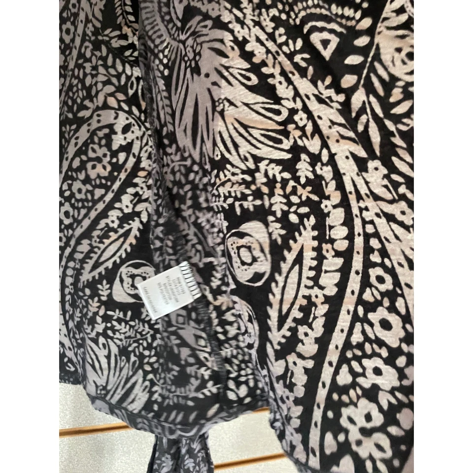 Cárdigan para mujer Maurices talla L gris estampado cachemir manga larga frente abierto Foto 4 de 4