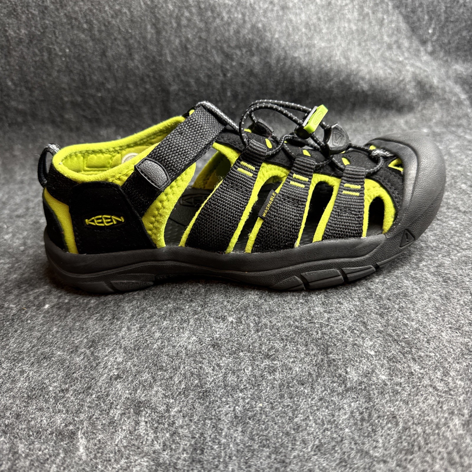 Sandali grandi per bambini Keen Trail robusti a levetta neri scarpe verdi veleno US 5