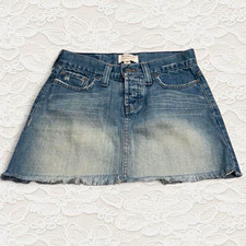 American Eagle Outfitters Blue Denim Mini Skirt Size 0 Button Fringe Accent