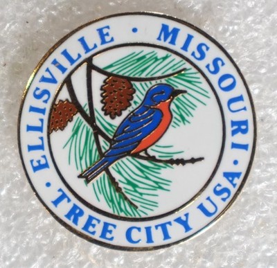 Ellisville Missouri Pinback Button Tree City USA Bird Pin Center
