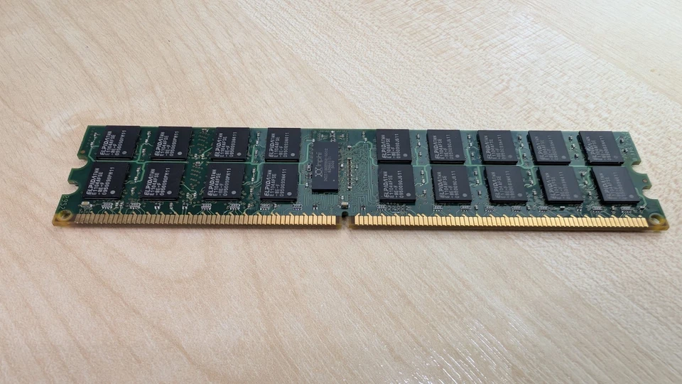 Kingston 4GB 2RX4 PC2-5300P 555-12-l0 DJK002-ELF ECC Server Ram Module - Image 3 of 4