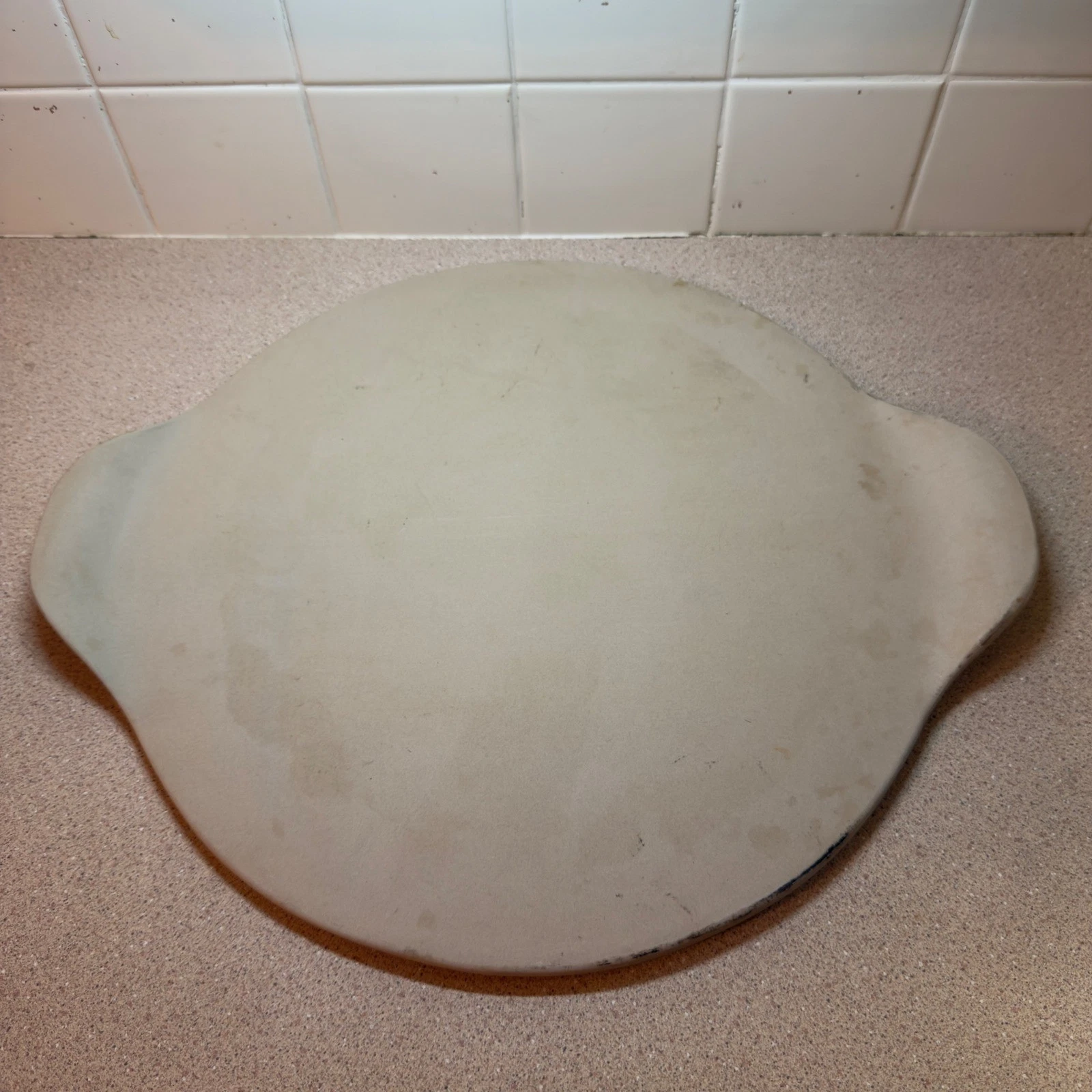 Pampered Chef Family Heritage Stoneware 15 inch Round Pizza Stone with Handles
Opens in a new window
