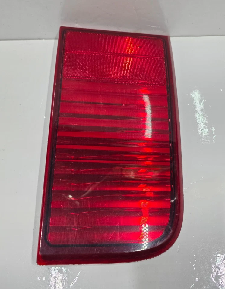 2006-2008 Lincoln Mark LT OEM Tailgate Reflectors Tail light Trim LH LEFT - Image 3 of 4