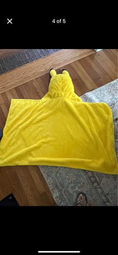Super Soft Pokemon Pikachu 30” x 50” Hooded Throw Kids - Picture 4 of 4