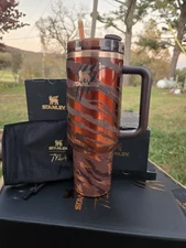 STANLEY X TYLA TIGER 40 oz Quencher H2.0 TUMBLER TIGER Check Description 