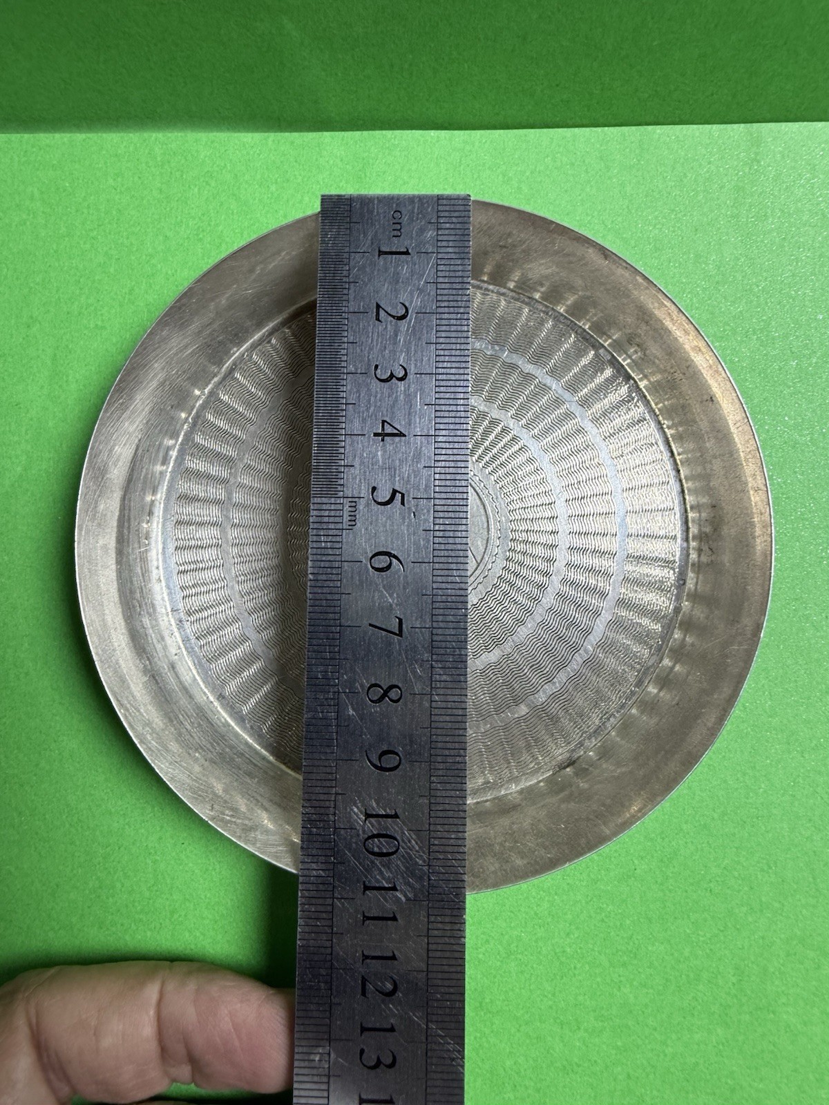 Antique  niello Silver Plate Sheikh Zayed bin Sultan Of UAE  Photo 72 Grams R150