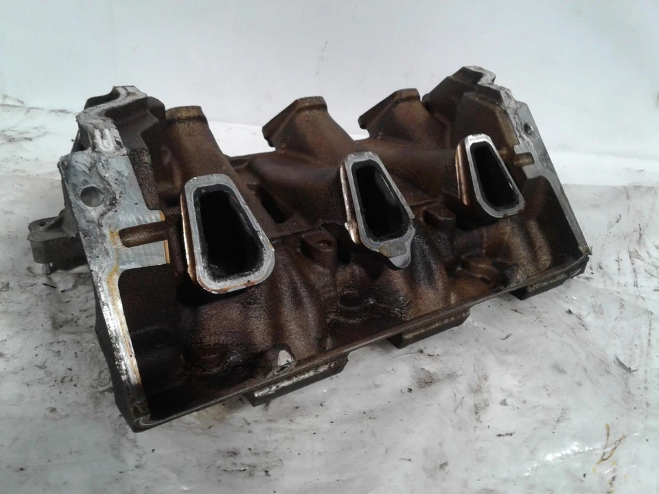 Used Lower Engine Intake Manifold fits: 1999 Mitsubishi 3000gt SOHC lower Lower Foto 3 de 4