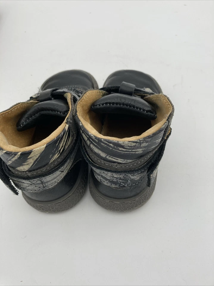 Nuevo LIVIE & LUCA Zapatos de caña alta Botines Lucio Negro Gris 8 9 Unisex Foto 3 de 4