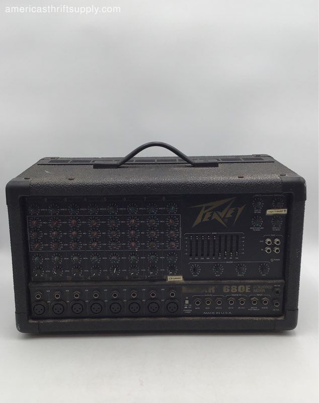 Peavey XR 680E 8-Channel Powered Mixer
