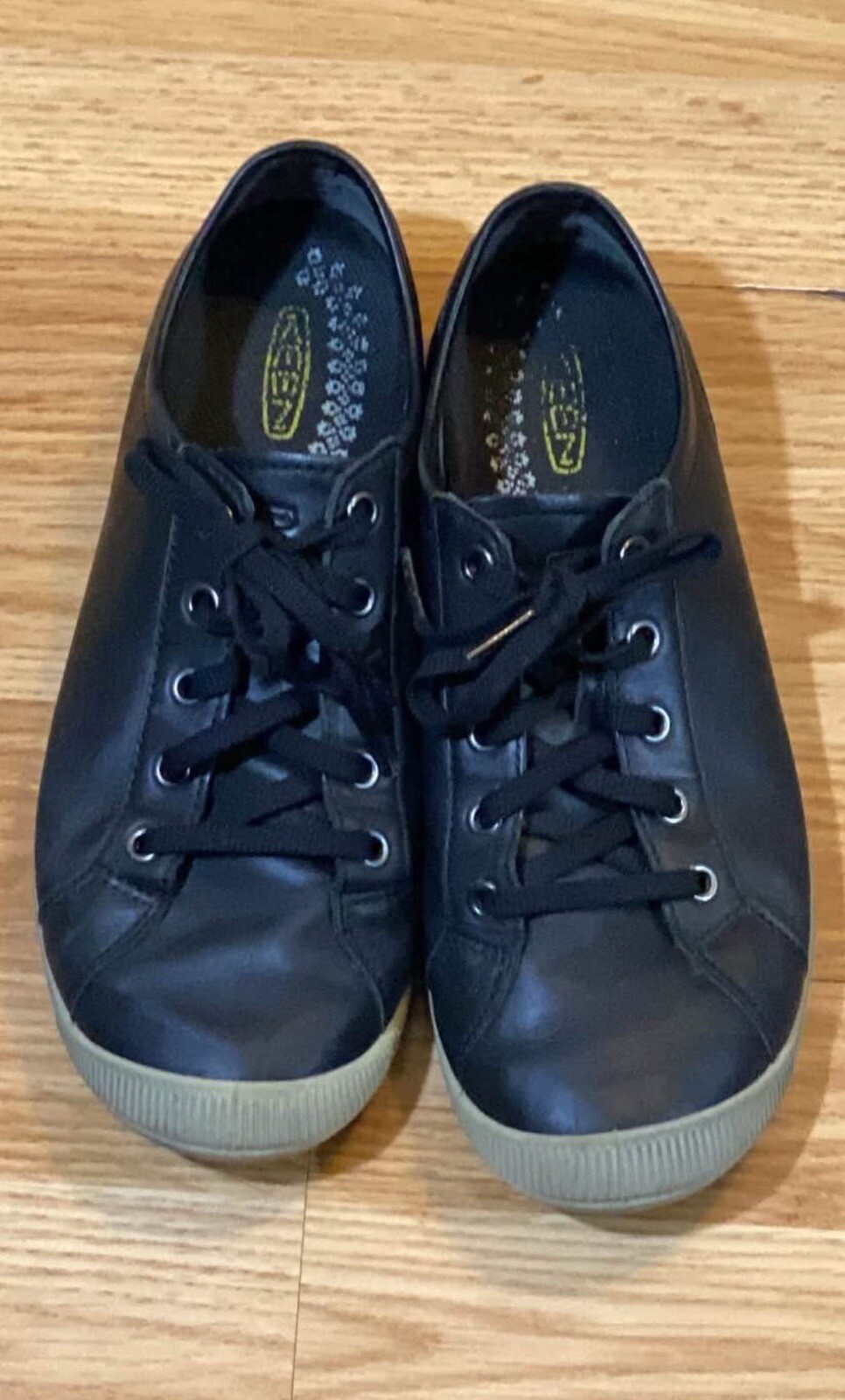 Scarpe Keen Lorelai nere in pelle da donna taglia 8 sneakers casual Plimsoll