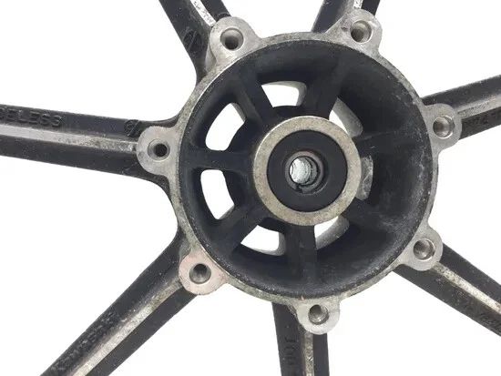 Llanta delantera Kawasaki KZ1100A 1981 eje 3195 x Foto 2 de 4