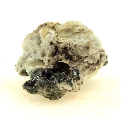 Steine Und Minéraux. Vesuvianit. 60.5 Ct. Bellecombe, Val D'Aosta, Italien