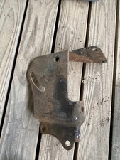 1971-1979 Ford Mustang 302 351W idler pulley A/C air conditioning bracket mount