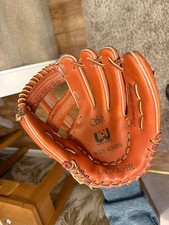 World Pegasus Softball Handschuh WGS-830DS Rohhaut. ~40 Jahre alt kaum benutzt