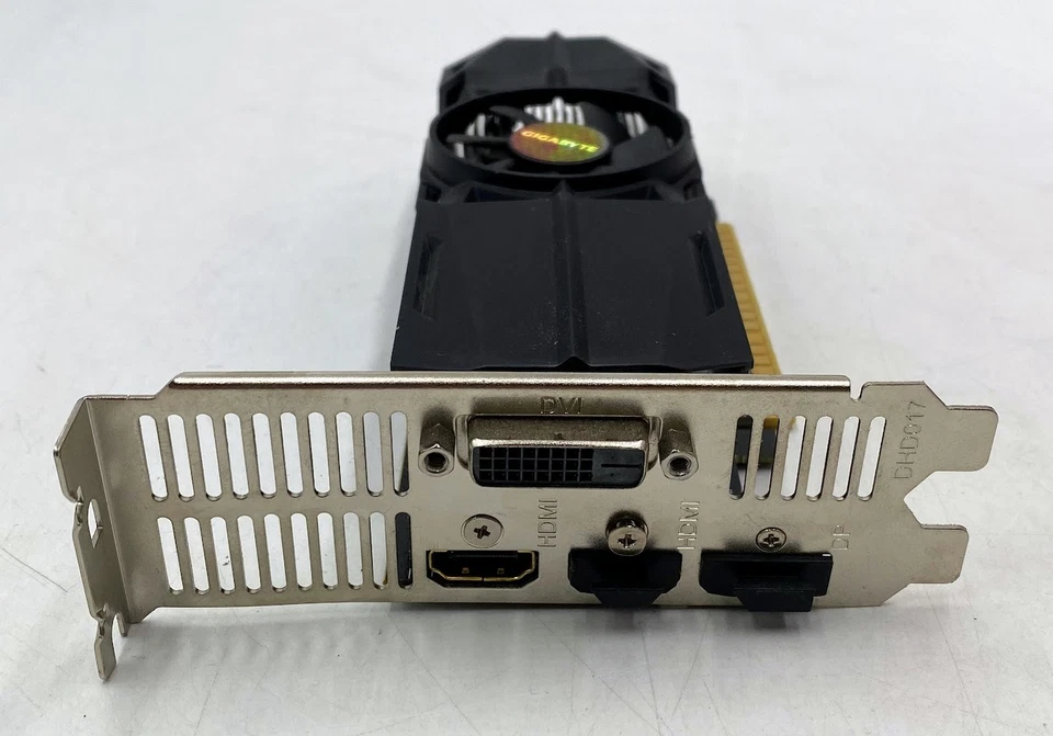 Gigabyte GV-N1050OC-2GL NVIDIA GeForce 1050 OC 2GB GDDR5 PCIe 3.0 Graphics Card - Image 3 of 4