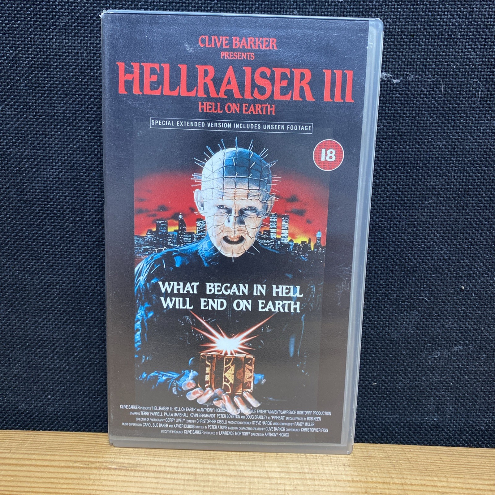 Hellraiser 3 - Hell On Earth (VHS/H, 2000)