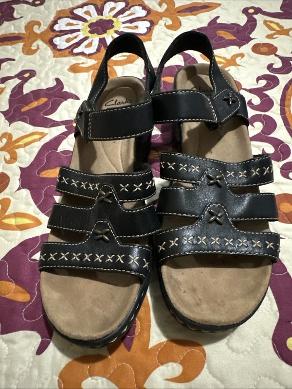 Clarks Soft Cushion Sandals Size 8