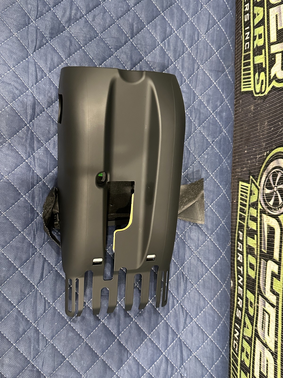 2014 AUDI R8 4.2L V8 FRONT STEERING COLUMN COVER SHROUD 8J0 953 512 420 858 345