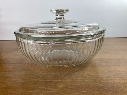 Pyrex 024-S 2qt/2L Ribbed Clear Glass Round Casserole Dish w/ Lid - Picture 2 of 11