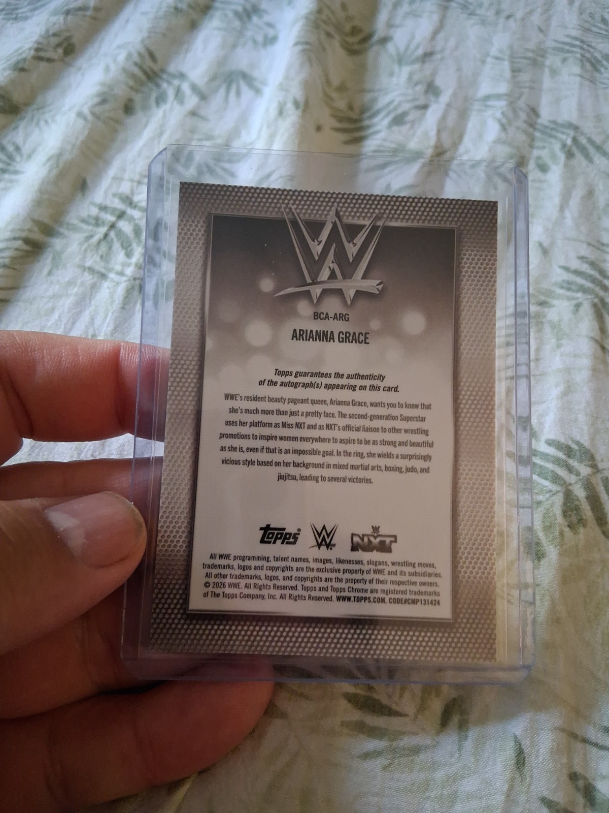 2026 Topps Chrome Arianna Grace Geometric Auto WWE view 2