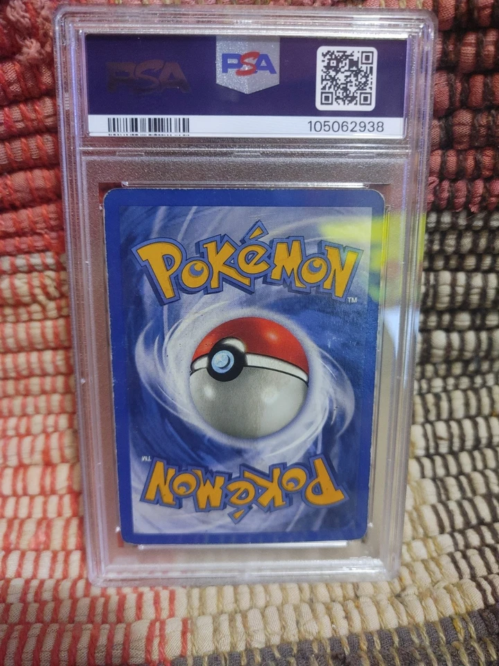 1999 Pokemon Fossil Ditto Holo PSA 2 - Image 2 of 2