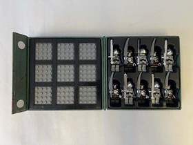 LEGO Castle Tic Tac Toe Knights vs Skeletons 2007 #852132