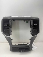 2019-2023 Ram 1500 Big Horn Dash Instrument Panel Center Stack Bezel 5yu433xlaf