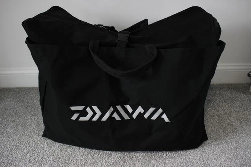 Daiwa Carryall Fishing Bag Carp Coarse Fishing River Lake Canal