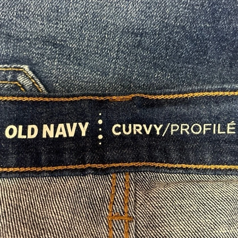 Old Navy Womens Blue Denim Curvy Profile Mid Rise Denim Jean Bermuda Shorts 0 - Image 3 of 4