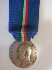 Umberto II medaglia guardia d'onore alle tombe dei re al Pantheon