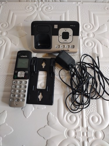 Vtech CS6829 DECT 6.0 Cordless Phone Digital Answering System With 1 Handset - Picture 7 of 8