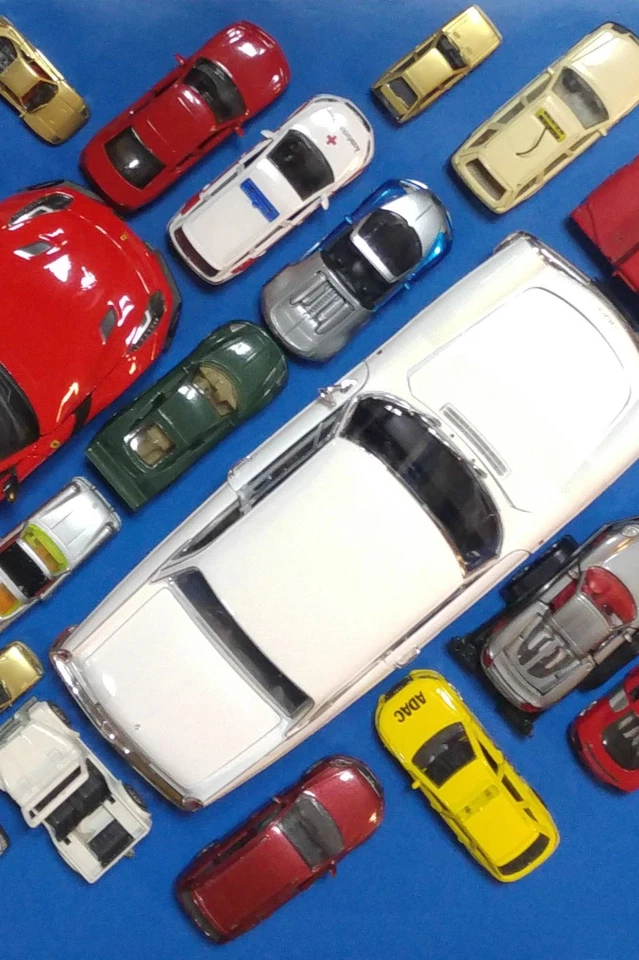 Modellauto Auktion Hot Wheels Matchbox Siku usw alles ab 1 € + Specials :-)
