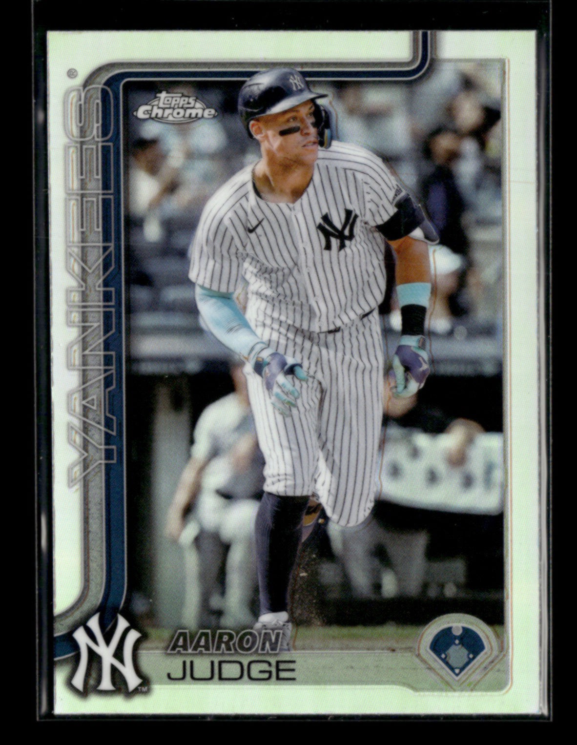 Aaron Judge 2025 Topps Chrome Baseball Refractor #99 Yankees [mar2