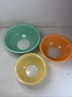 Vtg Pyrex Nesting Mixing Bowls Pastel Colors Clear Bottom 322 323 325