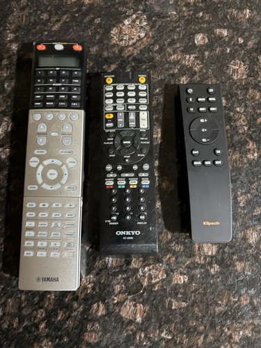 Yamaha Onkyo und Klipsch Fernbedienungen