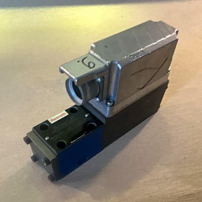 Bosch Rexroth Hydraulikventil Magnetventil mit Magnetspule, Pneumatikventil
