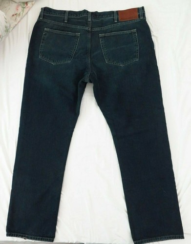 40 W x 32 L EDDIE BAUER Men's Fleece Lined Jeans Straight Fit DK Heritage - Picture 2 of 12