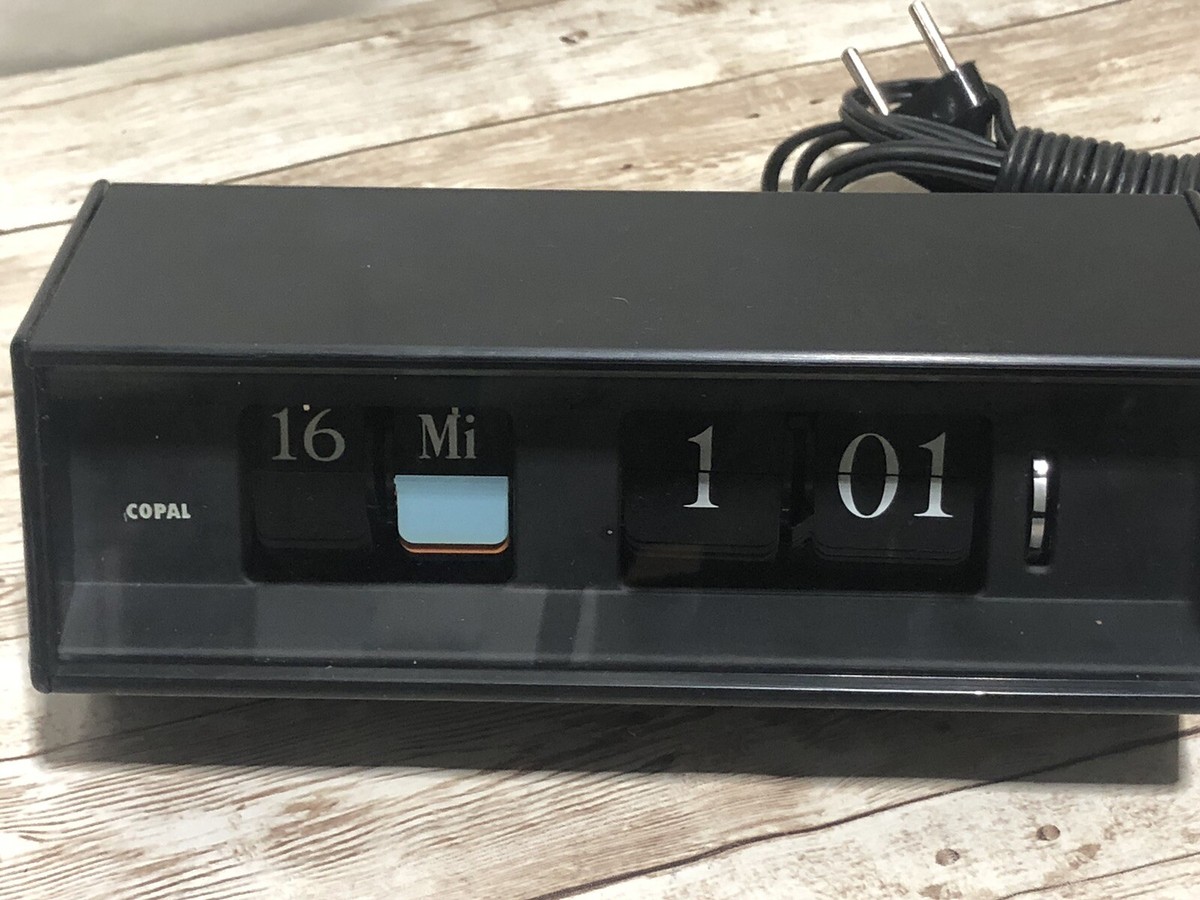Extremely RARE COPAL CASLON 601 Flip Clock EUROPE PLUG Military