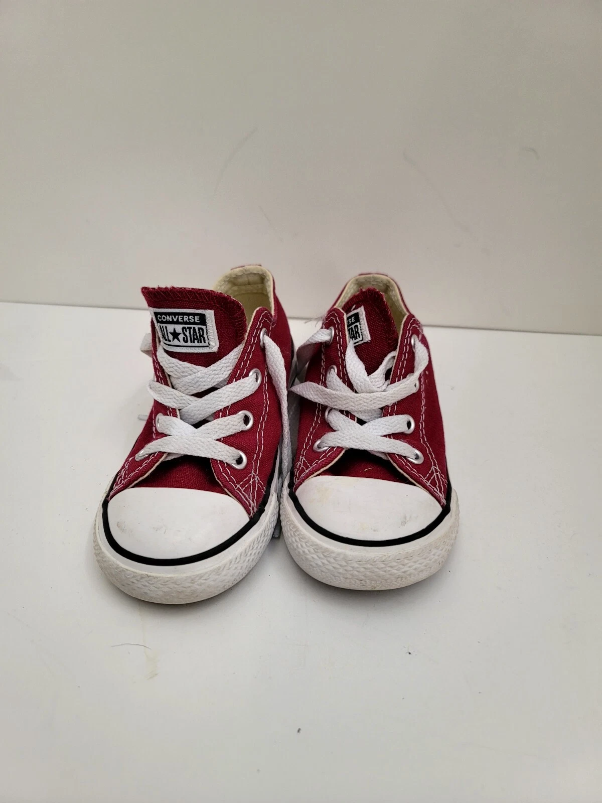 Scarpe da tennis Converse rosse per bambini taglia 8 lacci per bambini