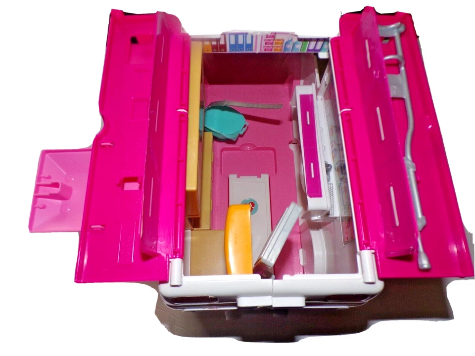 2017 Barbie's Ambulance Medical Clinic Rescue Hospital Vehicle only R2Bx - Image 4 of 4