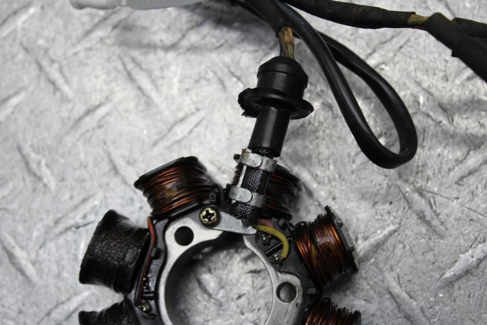 Honda XR200R 1999 estator magneto generador alternador Foto 4 de 4