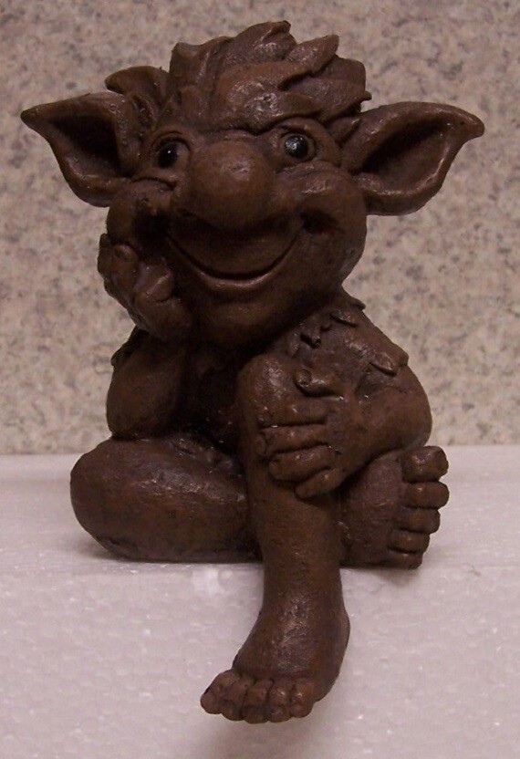 Figurine Gargoyle Sitting Medieval Fantasy Mythology NEW 6
