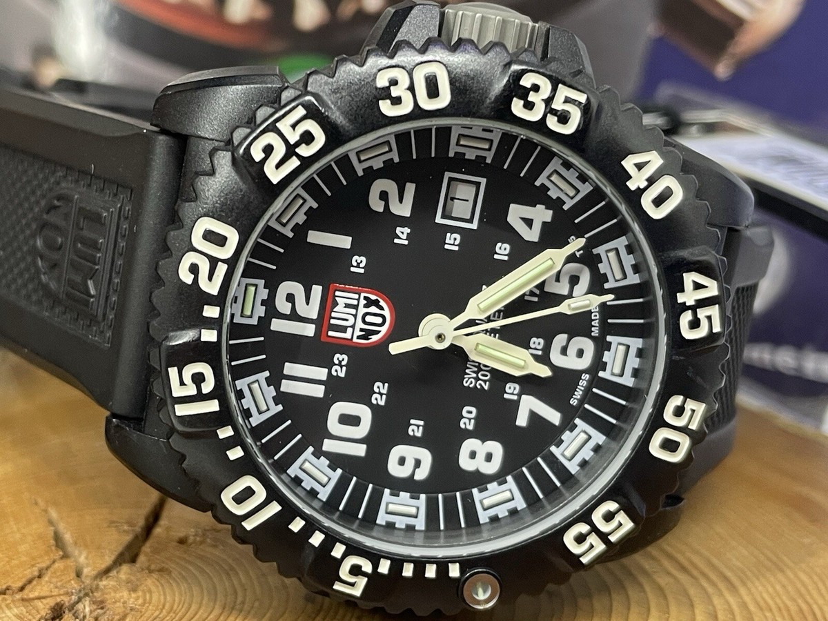 LUMINOX 3050/3950 JET BLACK カーボンベルト