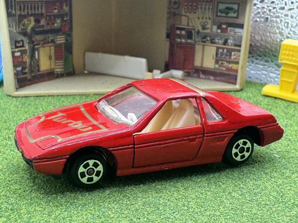 Soma Super Wheel Pontiac Fiero VTG Road Champs Casting 1/64 Diecast/Plastic - Image 2 of 4