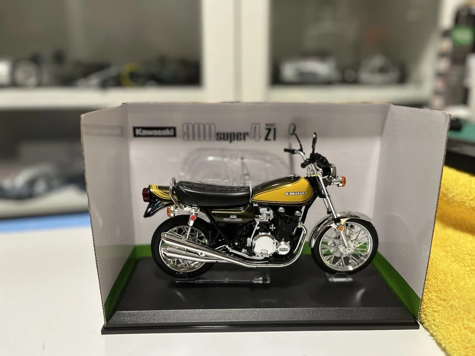 1/12 - AOSHIMA Diecast - KAWASAKI 900 super4 Z1 - Mustard/Green - NEW - Imagen 3 de 4