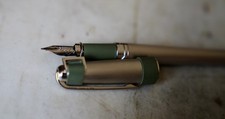 STYLO PLUME S.T. DUPONT OLYMPIO DRILL VERT - PLUME EN OR MASSIF 18 CARATS - RARE