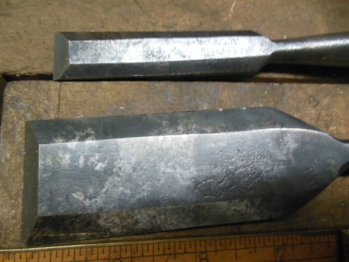 Vintage James SWAN 1 1/2" and 3/4" bevel edge socket chisel old carving tool - Picture 5 of 12