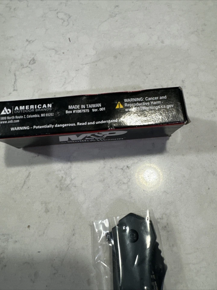 Smith Wesson SWMP1BS Military Police Assisted Opening Pocket Knife Half Serrated - Image 4 of 4