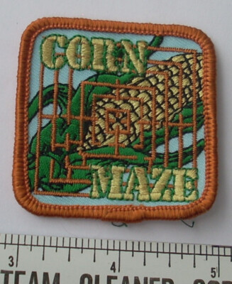 VINTAGE GIRL SCOUT PATCH - Corn Maze - ear of corn overlaid by a maze